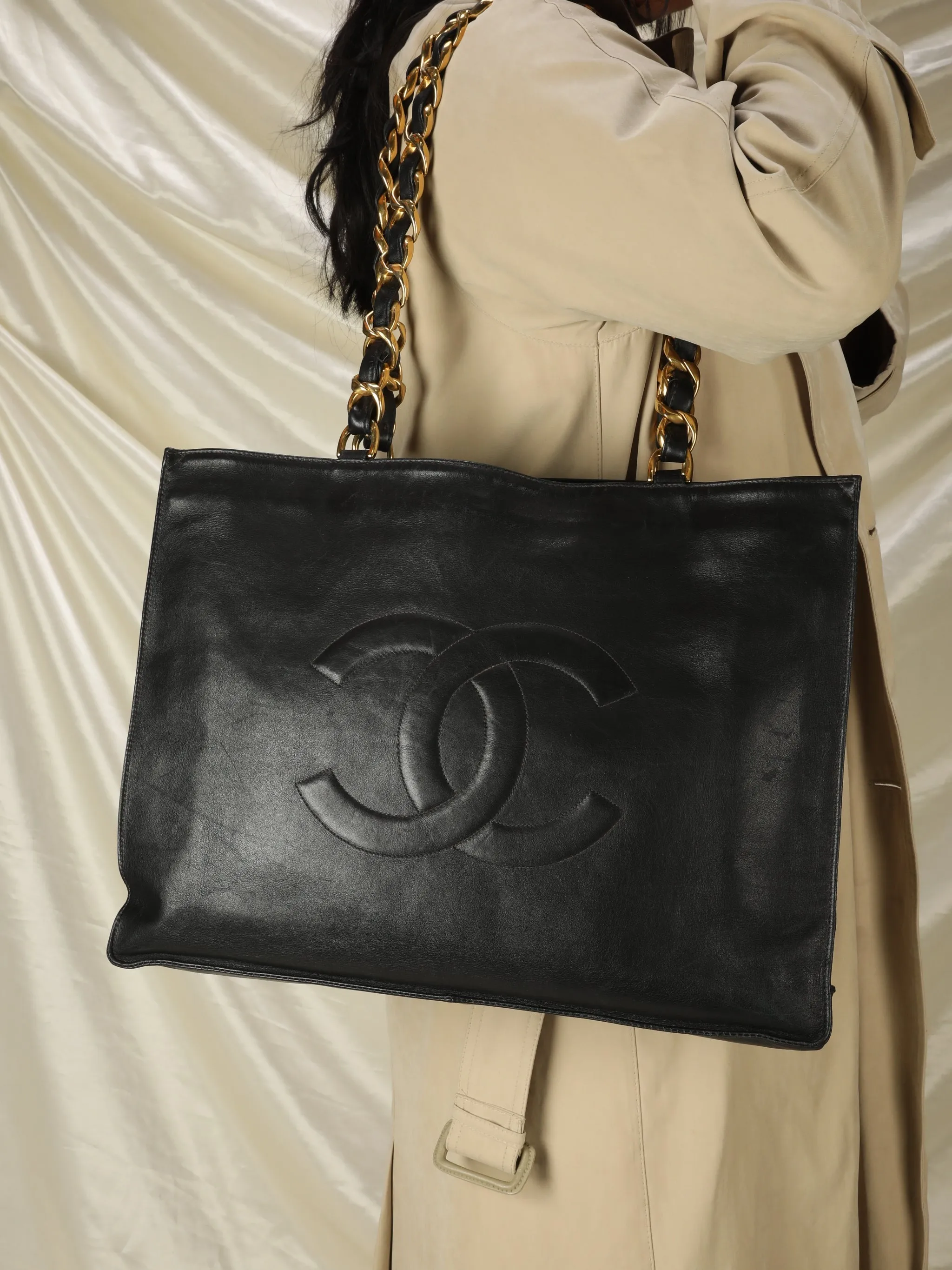 CL Lambskin Timeless Chain Tote