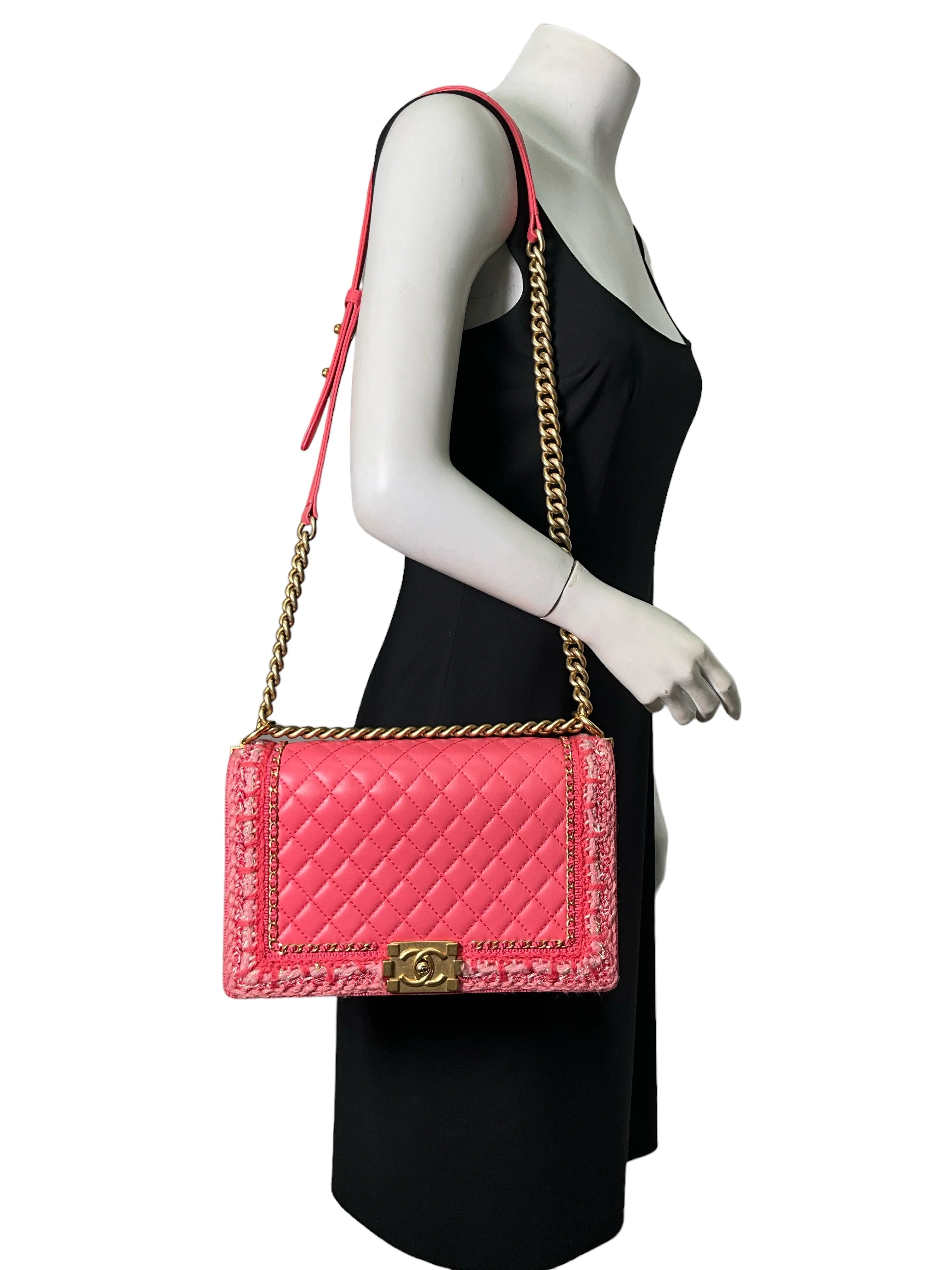 CL Pink Quilted Lambskin Boy Bag With Tweed Size M