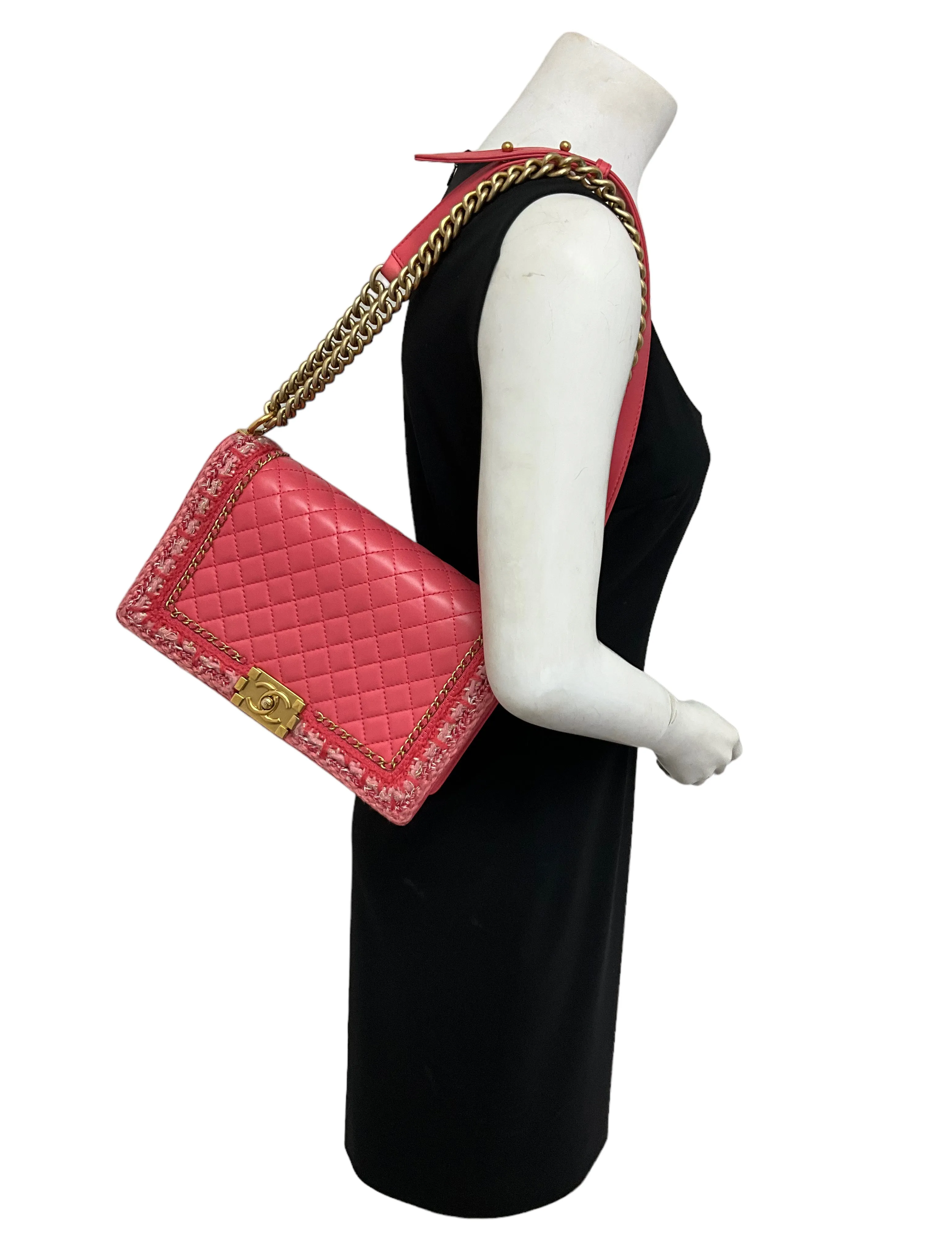 CL Pink Quilted Lambskin Boy Bag With Tweed Size M