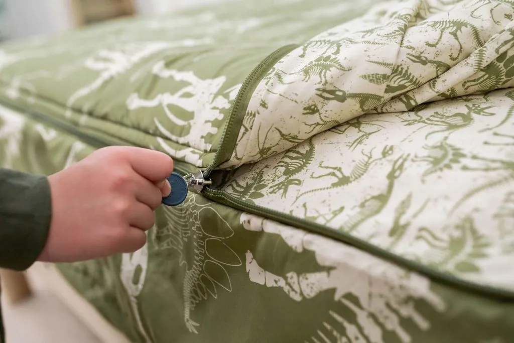 Fossils Zipper Bedding