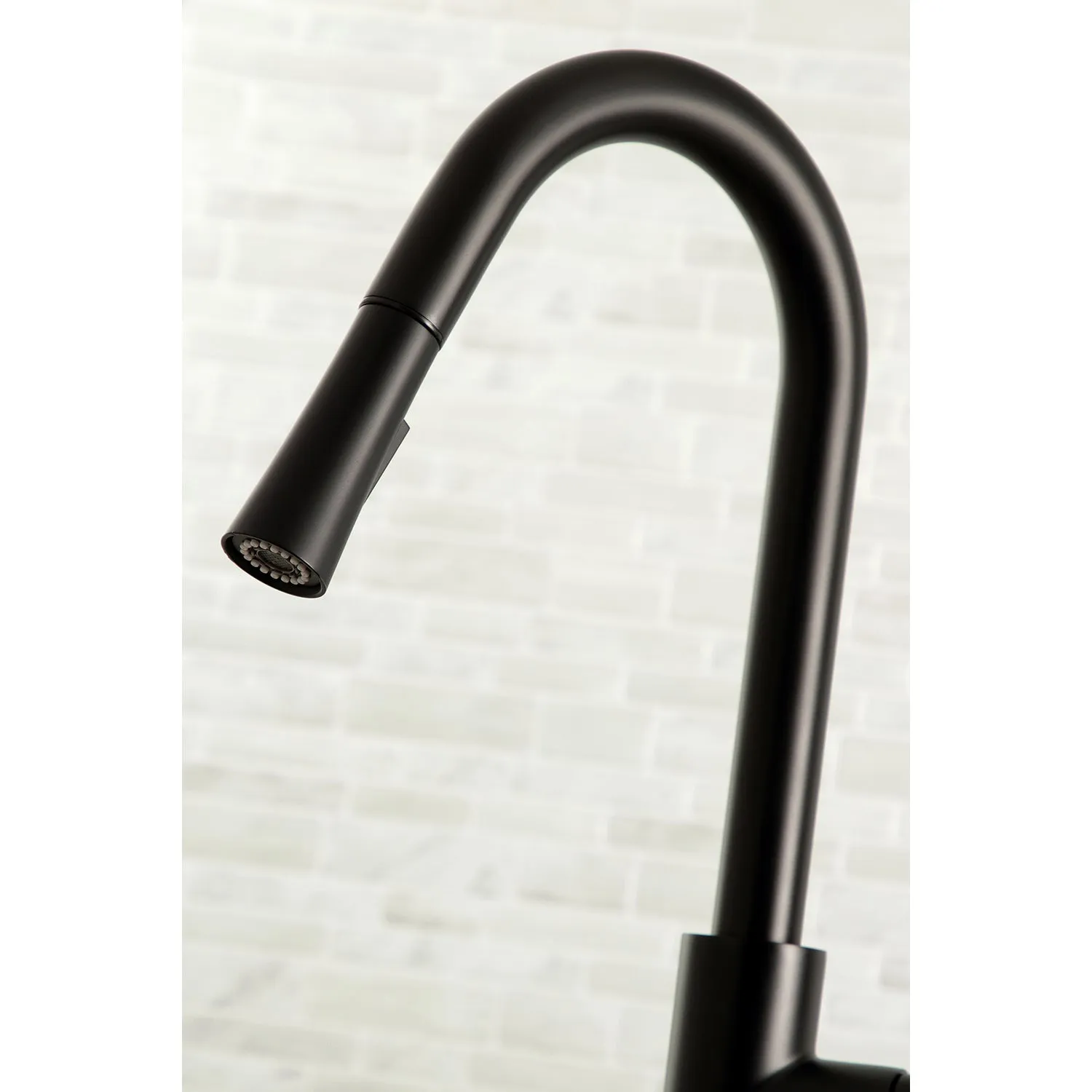 Gourmetier LS8628DL Concord Single-Handle Pull-Down Kitchen Faucet